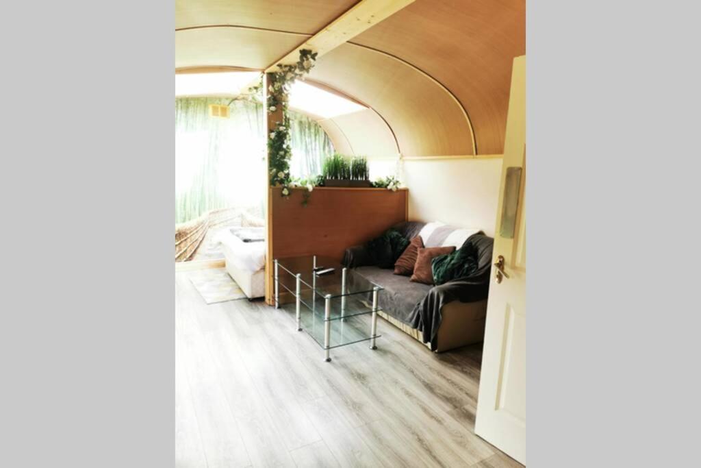 Lazy Lodge Glamping Pod With Hot Tub Port Laoise Exterior photo